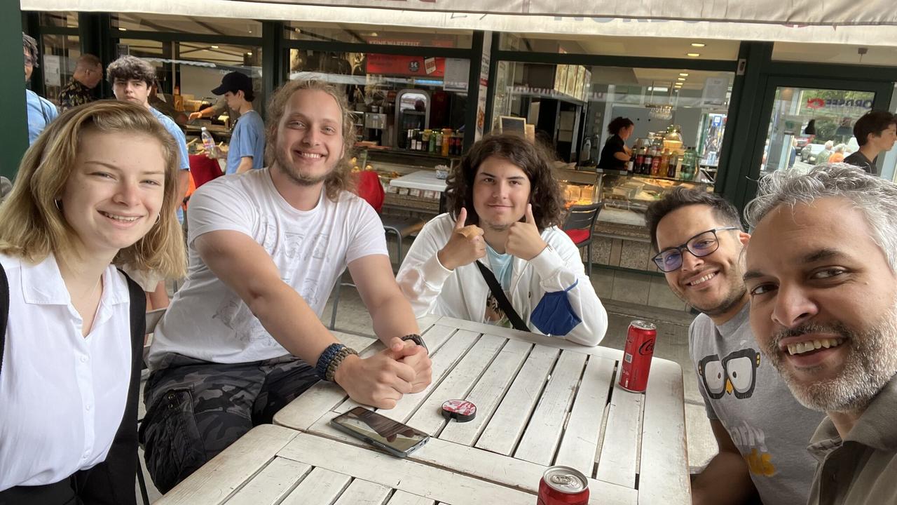 Das Earlybird Rookie Team beim Lunch am Naschmarkt